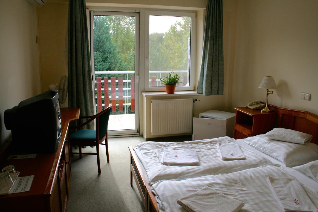 Well Hotel Харканы Экстерьер фото