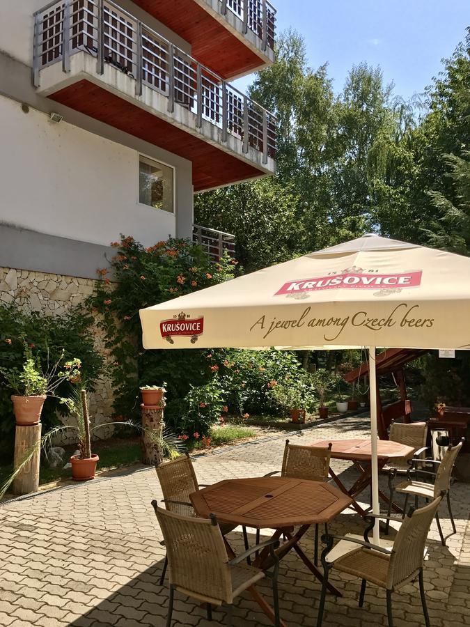 Well Hotel Харканы Экстерьер фото