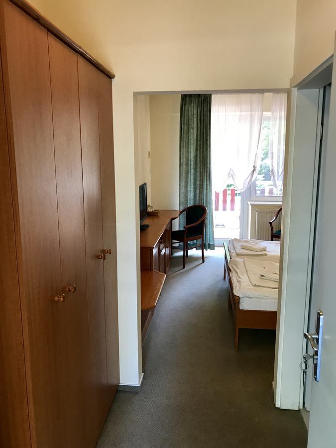 Well Hotel Харканы Экстерьер фото